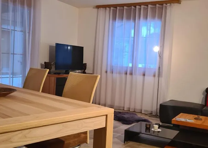 Komfortabel, Perfekte Lage, Neue Wohnung, Gratis P *