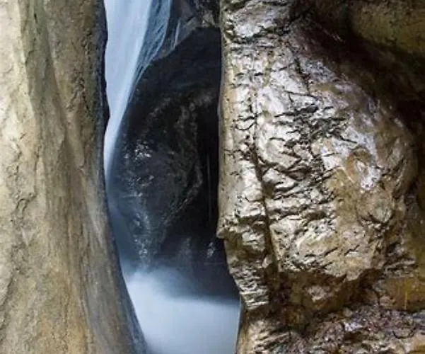 Komfortabel, Perfekte Lage, Neue Wohnung, Gratis P *