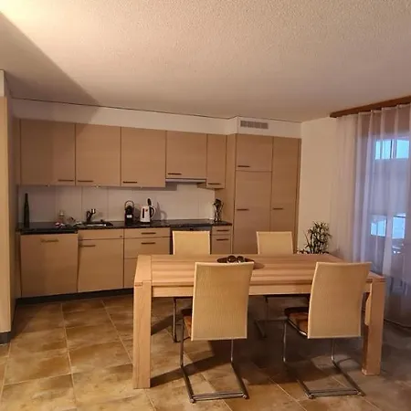 Komfortabel, Perfekte Lage, Neue Wohnung, Gratis P *