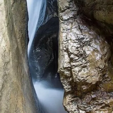 Komfortabel, Perfekte Lage, Neue Wohnung, Gratis P *